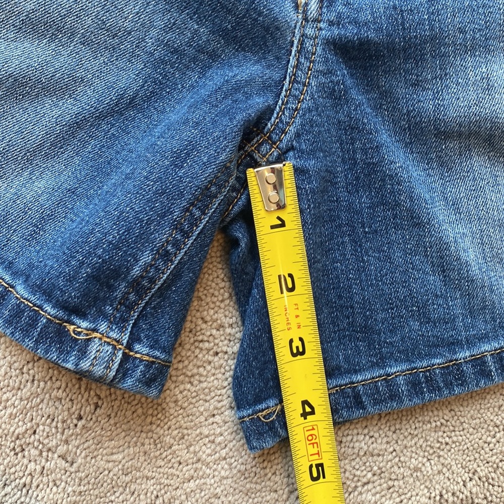 Joe’s Jeans  shorts. - Picture 4 of 7